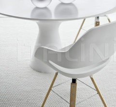 Стол обеденный 2577 Blanco фабрика Zanotta