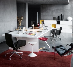 Стол обеденный 2581 Lungometraggio фабрика Zanotta