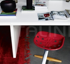 Стол обеденный 2581 Lungometraggio фабрика Zanotta