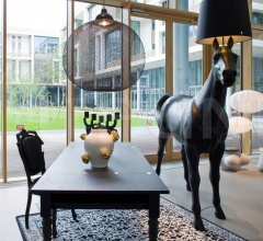 Итальянские Свет - Торшер Horse Lamp Итальянские Свет - Торшер Horse Lamp фабрика Moooi