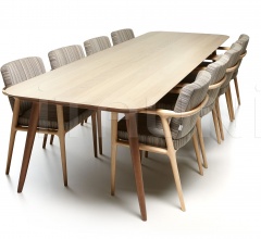Стол обеденный Zio Dining Table фабрика Moooi