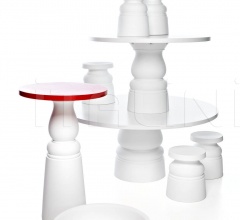 Стол обеденный Container New Antiques 7156 фабрика Moooi