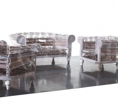 Двухместный диван Ghostfield Двухместный диван Ghostfield фабрика Poltrona Frau