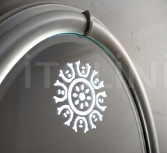 Настенное зеркало Saraya M 620 Настенное зеркало Saraya M 620 фабрика Elledue