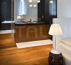 Итальянские Настольные светильники - Настольный светильник Romeo Soft T Итальянские Настольные светильники - Настольный светильник Romeo Soft T фабрика Flos