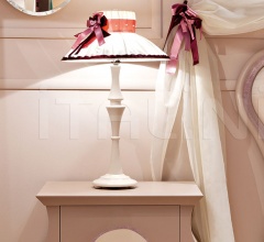 Настольная лампа SIGNORINA фабрика Giusti Portos