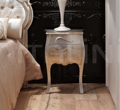 Тумбочка TIFFANY 364 foglia argento Тумбочка TIFFANY 364 foglia argento фабрика Giusti Portos