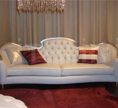 Диван La Perla ostrica Диван La Perla ostrica фабрика Mantellassi 1926