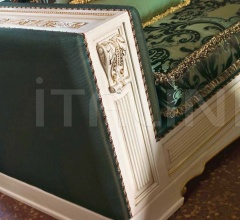 Трехместный диван 4017 ivory Трехместный диван 4017 ivory фабрика Bakokko