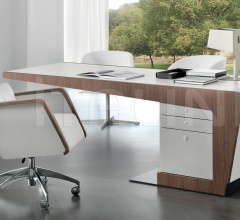 Письменный стол Peonia Письменный стол Peonia фабрика Besana (закрыта)