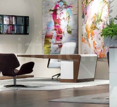 Письменный стол Peonia Письменный стол Peonia фабрика Besana (закрыта)