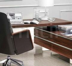 Письменный стол Office two Письменный стол Office two фабрика Besana (закрыта)