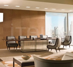 Стул с подлокотниками 3302 фабрика Tura