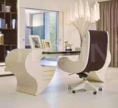 Итальянские Письменные столы - Письменный стол 3373 фабрика Tura