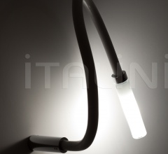 Настенный светильник D63 Snake фабрика Fabbian