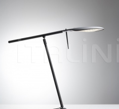 Настольный светильник F11 Paddle фабрика Fabbian