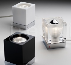 Настольный светильник Cubetto D28 фабрика Fabbian