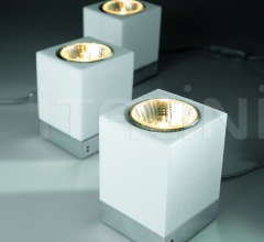 Настольный светильник Cubetto D28 фабрика Fabbian