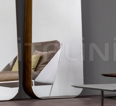 Итальянские Напольные зеркала - Напольное зеркало Obel Итальянские Напольные зеркала - Напольное зеркало Obel фабрика Bonaldo