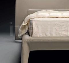 Кровать Glove фабрика Molteni & C