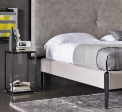 Столик 45°/TAVOLINO фабрика Molteni & C