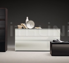 Тумбочка 808 фабрика Molteni & C