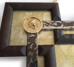 Настенное зеркало VIA GESU’ Настенное зеркало VIA GESU’ фабрика Versace Home