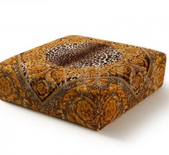 Пуф Deco Vanitas Pouf фабрика Versace Home