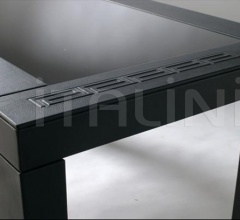 Письменный стол VIA GESU Письменный стол VIA GESU фабрика Versace Home