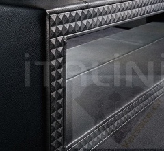 Кровать PIRAMIDE Кровать PIRAMIDE фабрика Versace Home