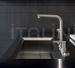 Итальянские Кухни с барной стойкой - Кухня Phoenix Итальянские Кухни с барной стойкой - Кухня Phoenix фабрика Varenna Poliform