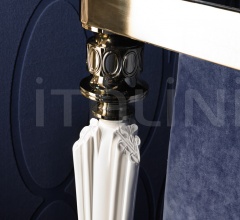 Итальянские Секретер - Стойка ресепшн Aristeo Итальянские Секретер - Стойка ресепшн Aristeo фабрика IPE Cavalli (Visionnaire)