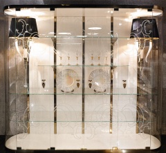 Витрина Sforza Витрина Sforza фабрика IPE Cavalli (Visionnaire)