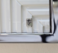 Настенное зеркало Augustus Настенное зеркало Augustus фабрика IPE Cavalli (Visionnaire)