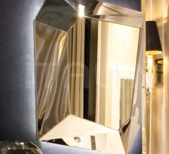 Настенное зеркало Forma Mentis Настенное зеркало Forma Mentis фабрика IPE Cavalli (Visionnaire)