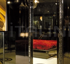 Настенное зеркало Iring Настенное зеркало Iring фабрика IPE Cavalli (Visionnaire)