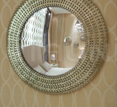 Настенное зеркало Balthazar Настенное зеркало Balthazar фабрика IPE Cavalli (Visionnaire)