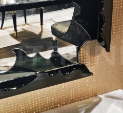 Настенное зеркало Berenice Настенное зеркало Berenice фабрика IPE Cavalli (Visionnaire)