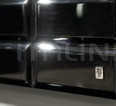 Настенное зеркало Coliseum Настенное зеркало Coliseum фабрика IPE Cavalli (Visionnaire)