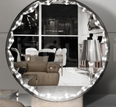 Настенное зеркало Loggia Contarini Настенное зеркало Loggia Contarini фабрика IPE Cavalli (Visionnaire)