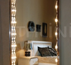 Настенное зеркало Loggia Contarini Настенное зеркало Loggia Contarini фабрика IPE Cavalli (Visionnaire)