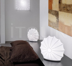 Итальянские Настольные светильники - Настольный светильник muse Итальянские Настольные светильники - Настольный светильник muse фабрика Axo Light