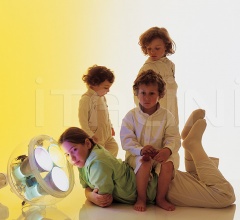 Итальянские Напольные светильники - Напольный светильник Yang LED фабрика Artemide