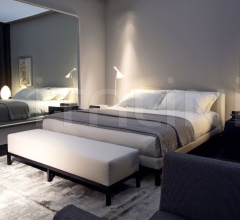 Итальянские Предметы интерьера - Настенное зеркало BIRK Итальянские Предметы интерьера - Настенное зеркало BIRK фабрика Meridiani