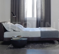 Итальянские Кровати - Кровать LOUIS UP фабрика Meridiani