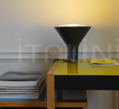 Настольный светильник YUPIK Настольный светильник YUPIK фабрика FontanaArte