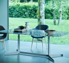 Стул с подлокотниками Charme Стул с подлокотниками Charme фабрика Busnelli (закрыта)