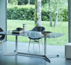 Стол обеденный Trilogy Стол обеденный Trilogy фабрика Busnelli (закрыта)