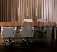 Стол Ares фабрика I4 Mariani