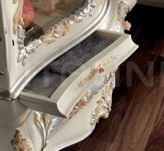 Витрина 11102 фабрика Modenese Gastone